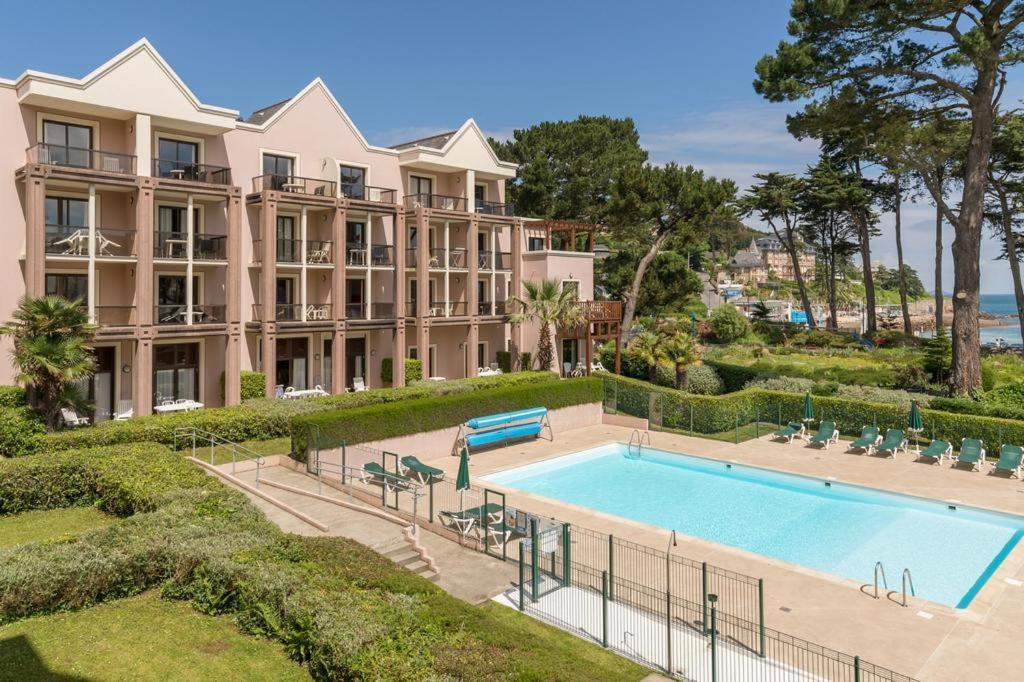 Appartement Plage De Trestraou 45M2 Perros-Guirec Buitenkant foto